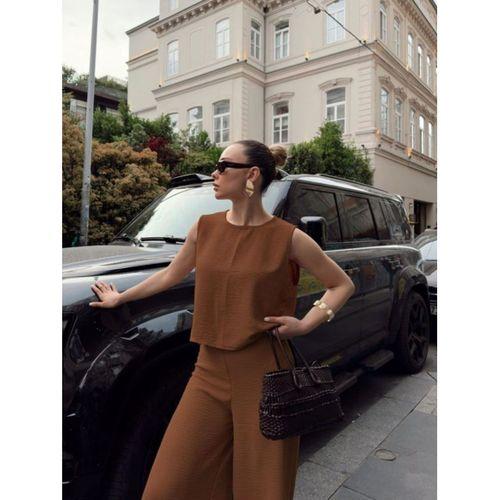 Kadın Geniş Paça Pantolon Ve Bluzlu Aerobin Kumaş Ikili Takım