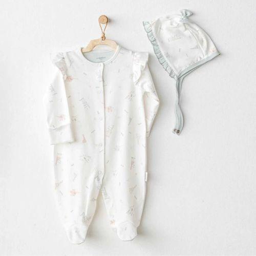 Aile temasını destekleyen yumuşak dokulu tulum seti