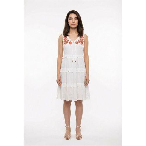 Kolsuz Mina Nakış Detaylı Bağcıklı Yaka Yazlık Vual Elbise Beyaz Byz