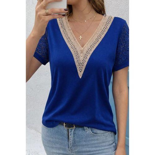 Kadın Kısa Kollu V Yakalı Dantel Detaylı Viskon Bluz