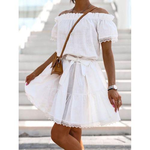 Kadın Dantel Detaylı Madonna Yaka Beli Kuşaklı Keten Kumaş Elbise