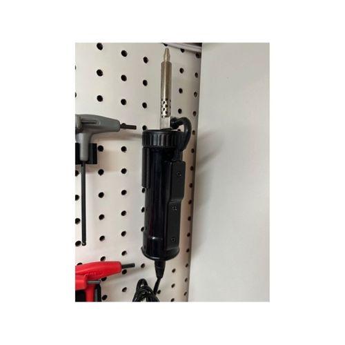 Pegboard Vakum Pompası Tutucu – 3D Baskı Atölye Aparatı