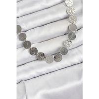 Yuvarlak Plaka Model Gümüş Renk Kadın Kolye