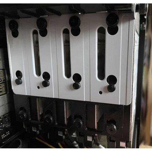Fraktal Tasarım Düğümü 804 HDD Braket Extender - 5141729