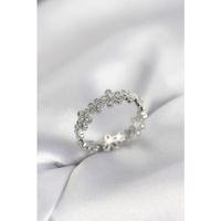 Gümüş Renk Sıralı Çiçek Model Zirkon Taşlı Kadın Yüzük