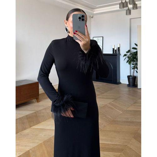 Kadın Uzun Kollu Balıkçı Yaka Kol Ağzı Tüy Detaylı Uzun Krep Elbise