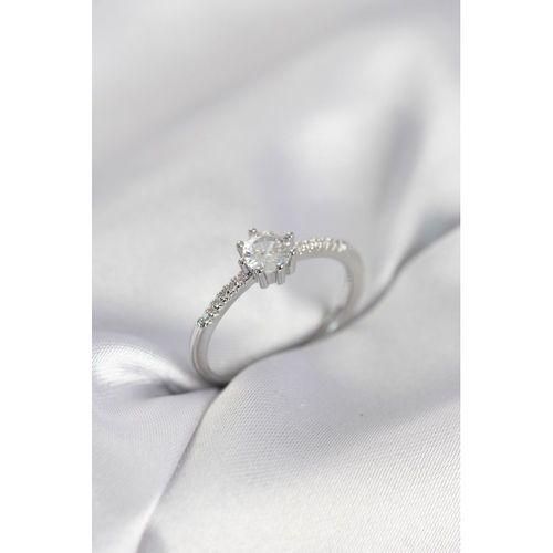 Tek Taş Model Gümüş Renk Zirkon Taşlı Kadın Yüzük