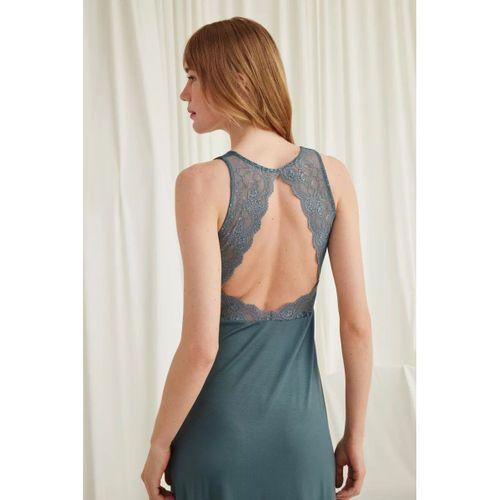 Yakası Ve Sırtı Dekolteli Dantelli Yırtmaçlı Gecelik