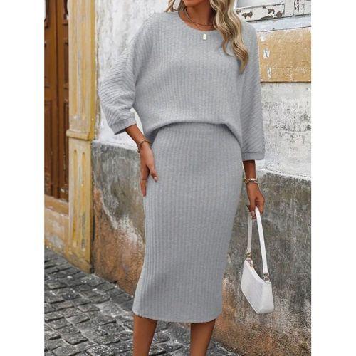 Kadın Uzun Kollu Yuvarlak Yakalı şardonlu Kaşkorse Bluz Ve Etek Ikili Takım