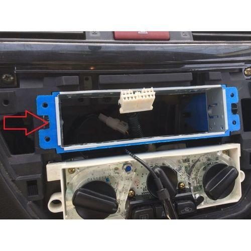 Mitsubishi Lancer 2004  Radyo Braketi ABS Baskı 00811