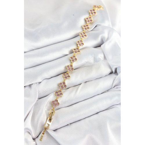 Pirinç Pembe Zirkon Taşlı Yonca Model Gold Renk VIP Seri Kadın Bileklik