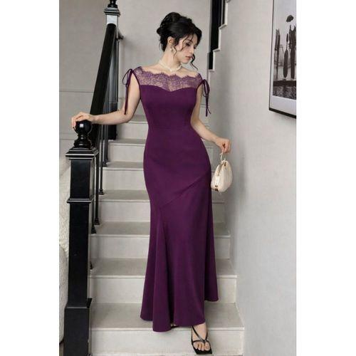 Kadın Göğüs Ve Yakası Dantel Detaylı Kayık Yaka Görünümlü Uzun Ithal Krep Elbise