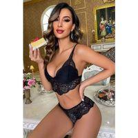 Kadın Siyah Dantel Bralet Ve Slip Külotlu İç Çamaşır Takımı