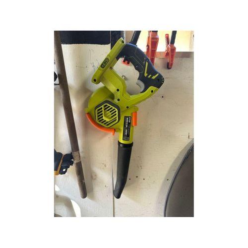 Ryobi Küçük Üfleme Cihazı Braketi 3D Baskı (Bu ürün Sadece Plastik parçadır - Almadan Önce Soru Sorabilirsiniz)