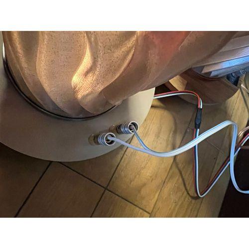"Dinamik Ses Deneyimi: Dikey Çok Yönlü Hoparlör - Model 6898409 - Bölüm 1/2"