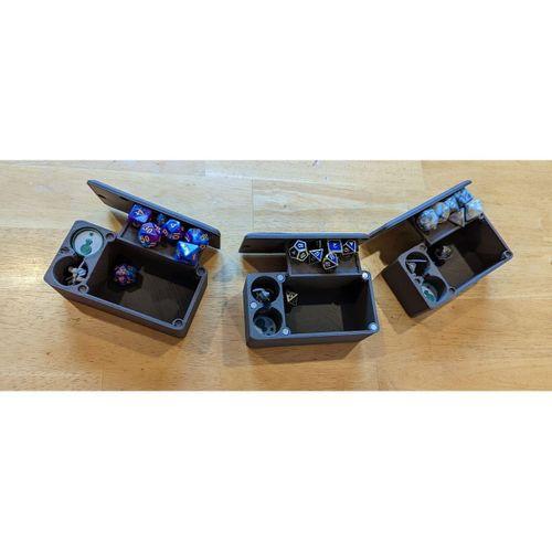 Kompakt Manyetik Dicebox, Karakter Kasası ve Yuvarlanma Tepsisi - 5137180