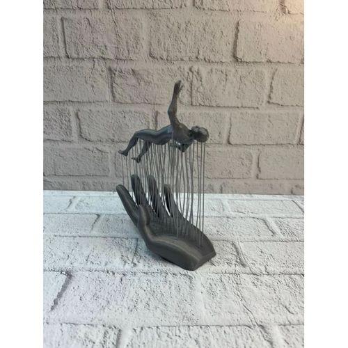 3d El Üzerinde İnsan Figürü Gri Minimal Masa Üstü Dekor