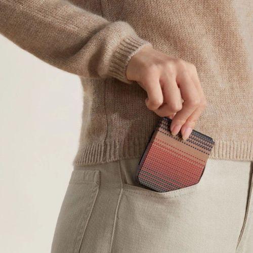 Galaxy Z Flip 7 Kılıf M-safe Şarj Özellikli Aramid Fiber Pitaka Tactile Woven Sunset-Moonrise Serisi Kapak