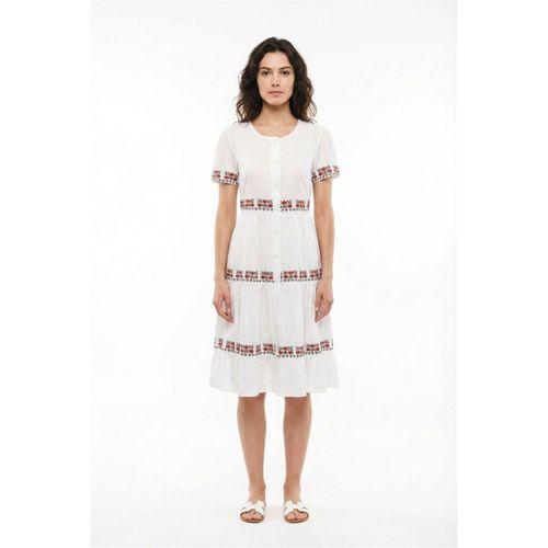 Kısa Kol Neva Bisiklet Yaka Nakışlı Otantik Vual Kısa Elbise Beyaz Byz