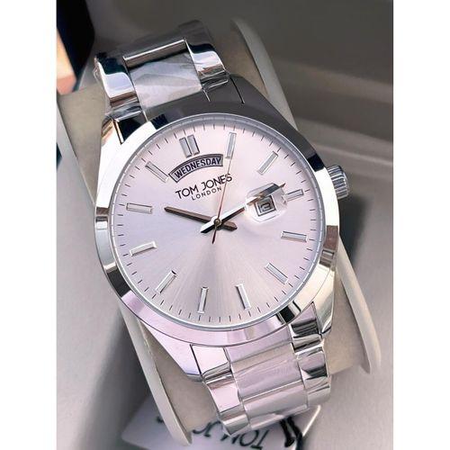 Tom Jones Bileklik Hediyeli Çelik Kordon 3 Atm Suya Dayanıklı 2 Yıl Garantili Erkek Kol Saati 10072.1