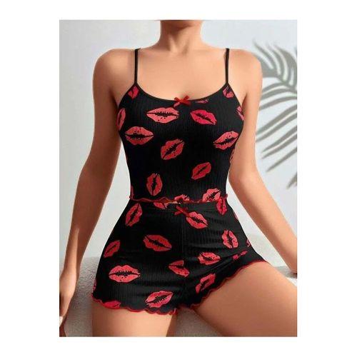 Kadın Siyah Dudak Desenli Şortlu Pijama Takımı Rahat Şık 2’li Set