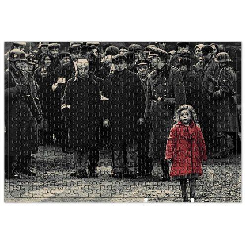 Schindler's List Kırmızı Paltolu Kız Puzzle 240 Parça Yapboz