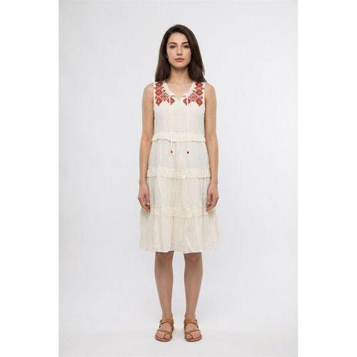 Kolsuz Mina Nakış Detaylı Bağcıklı Yaka Yazlık Vual Elbise Krem Krm