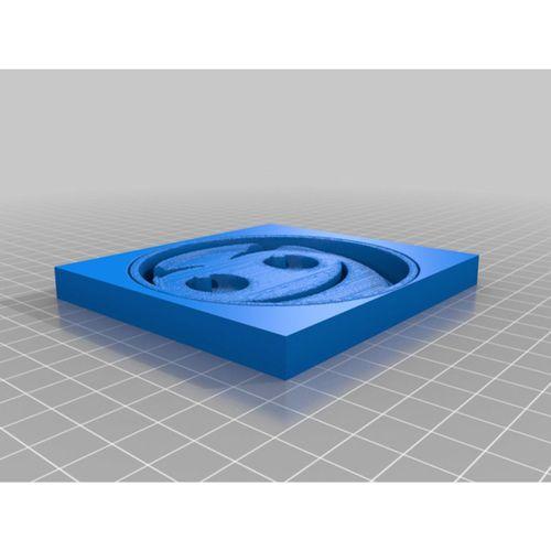 Geometry Dash Normal Yüz (Bu ürün Sadece Plastik parçadır - Almadan Önce Soru Sorabilirsiniz)