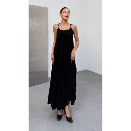 Kadın Omuz Askılı Kuş Gözü Zincir Detay Sandy Kumaş Maxi Boy Elbise