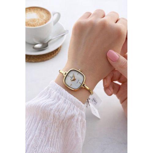 Essence Çelik Kordon Kararma Yapmaz 3 Atm Suya Dayanıklı Kadın Kol Saati + Bileklik VS.BLKT.0875