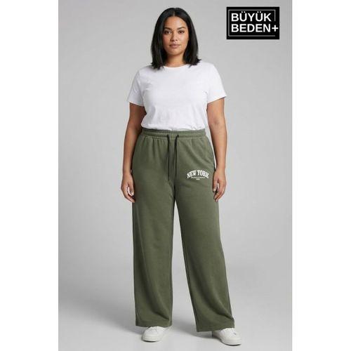 Kadın Büyük Beden Bol Paça  Yüksek Bel Lastikli NewYork Baskılı Eşofman Altı SPR26BEA988-5