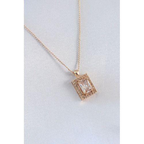 Gold Renk Zirkon Taşlı Kare Model Kadın Kolye