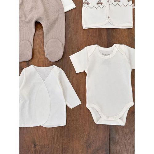 Araba Desenli Papyonlu 10 Parça Erkek Bebek Hastane Çıkışı Kutulu %100 Pamuk