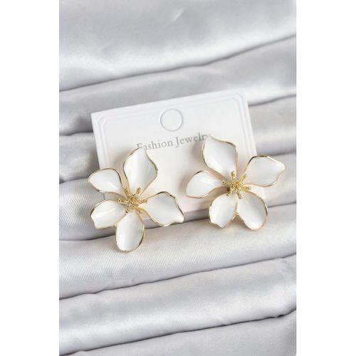 Beyaz Mineli Çiçek Model Pirinç Kadın Küpe