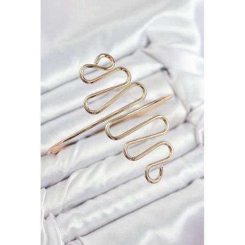 Pirinç Kıvrımlı Model Gold Renk Kadın Pazu Bileklik