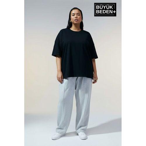 Büyük Beden Kadın Basic Tişört – Pamuklu Düz T-Shirt 3XL-6XL SPR26BTSK10