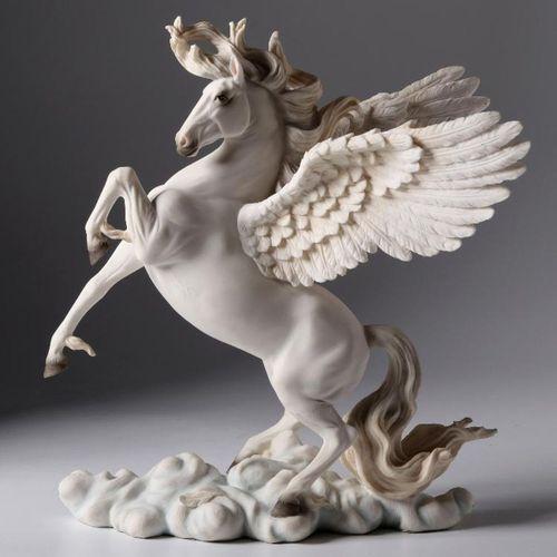 Dekoratif Pegasus At Biblo Wise Veronese – Mitolojik Kanatlı At Poliresin Obje 28 cm