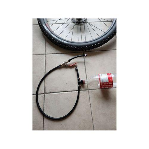 Soda Şişe Adaptörü MTB Tubeless Lastik Kurulumu İçin (Bu ürün Sadece Plastik parçadır - Almadan Önce Soru Sorabilirsiniz)