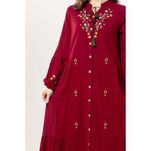 Uzun Kol Ala Nakışlı Püskül Bağcıklı Hakim Yaka Yazlık Şile Bezi Uzun Elbise Bordo Brd