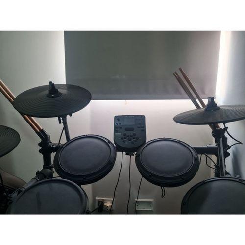 Davul Çubukları Desteği Alesis Davulları için (Bu ürün Sadece Plastik parçadır - Almadan Önce Soru Sorabilirsiniz)