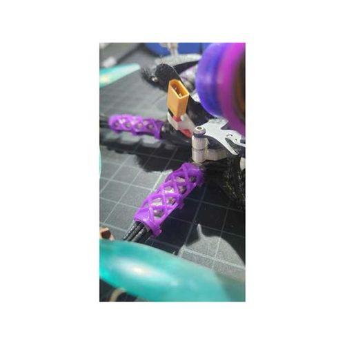 Evrensel FPV Kol Kablo Koruyucu Racewire LED Zipties Gerektirmez (Bu ürün Sadece Plastik parçadır - Almadan Önce Soru Sorabilirsiniz)