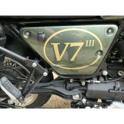 Guzzi V7iii 12V Şase Üzeri Şarj Ünitesi 3D Baskı (Bu ürün Sadece Plastik parçadır - Almadan Önce Soru Sorabilirsiniz)