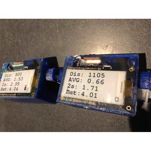 Rüzgar sörfü için karşı dengeli düşük profilli GPS kutusu - 5138252