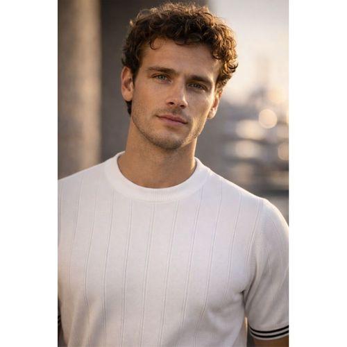 Dale Kolları Şeritli Bisiklet Yaka İnce Triko Örme Regular Fit Erkek T-Shirt - Ekru