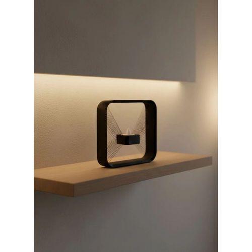 Askılı Kare Mumluk Duvar Dekoru Loş Salon Ve Modern Mekanlar