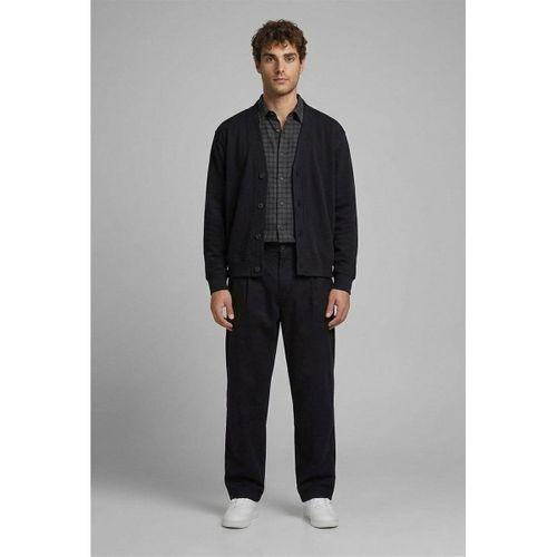 Potter Selanik Kumaş Basic Düğmeli Hırka Füme - Alfonso Büyük Kareli Flanel Gömlek Haki - Wilder Modal Kumaş Pantolon Siyah