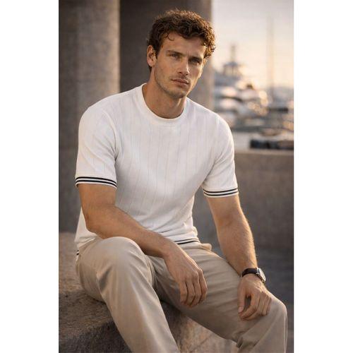 Dale Kolları Şeritli Bisiklet Yaka İnce Triko Örme Regular Fit Erkek T-Shirt - Ekru