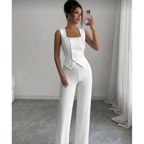 Kadın Düğmeli Bürümcük Kumaş Takım