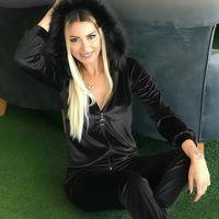 Kadın Uzun Kollu önden Fermuarlı Kapşon Tüy Detaylı Kadife Bluz Ve Pantolon Ikili Takım