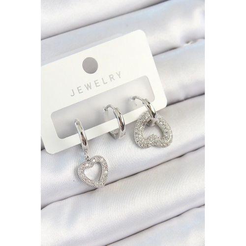Pirinç Zirkon Taşlı Kalp Model Gümüş Renk 3'lü Çift Kadın Küpe Set